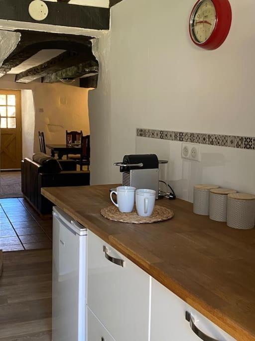 Spacious 1 Bed Home With Shared Pool Champagnac-la-Riviere Exterior photo